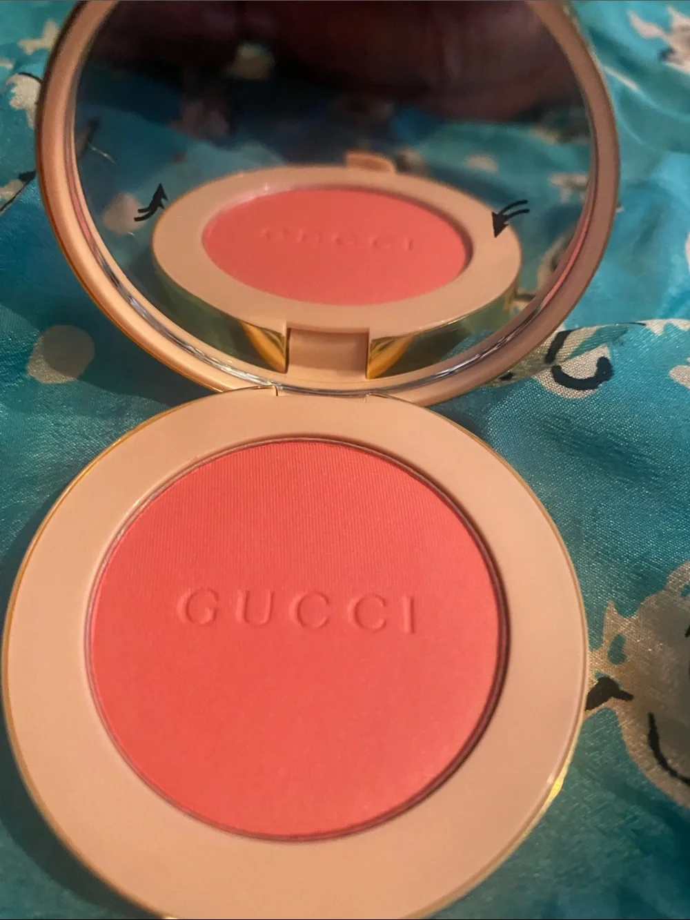 Gucci Blush de Beauté Cheeks & Eyes Powder - Soft Peach Nude